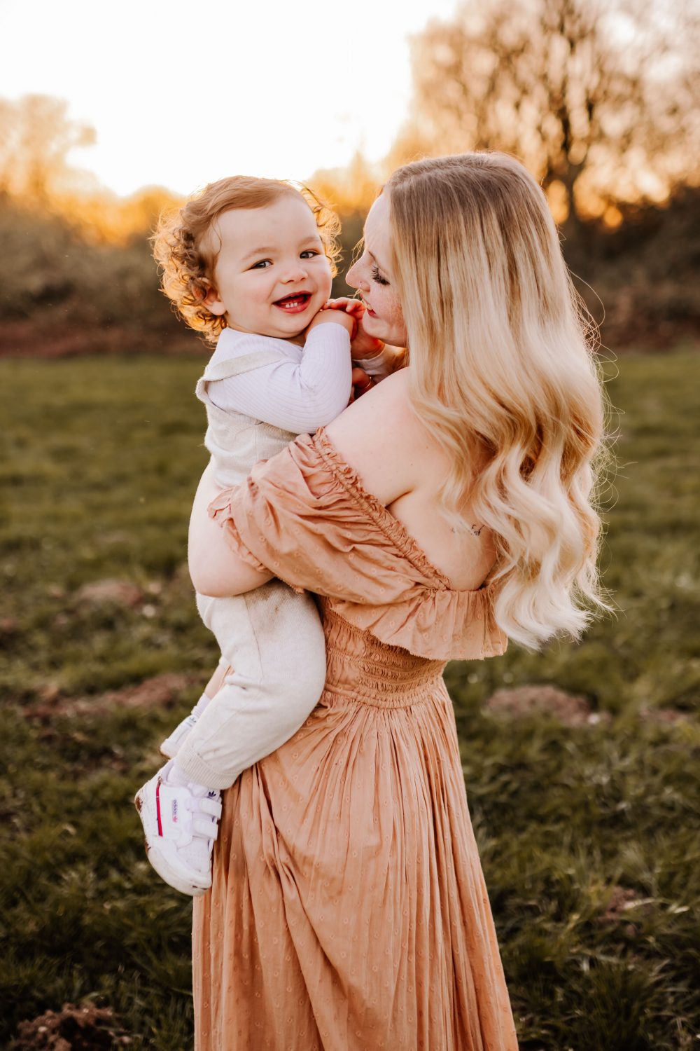 Natürliche Familienfotografie Familienfotograf Freiburg Emmendingen Teningen Lörrach Offenburg liebevoll outdoor Familie - Familienfotos Familienshooting