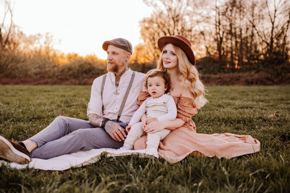 Natürliche Familienfotografie Familienfotograf Freiburg Emmendingen Teningen Lörrach Offenburg liebevoll outdoor Familie - Familienfotos Familienshooting