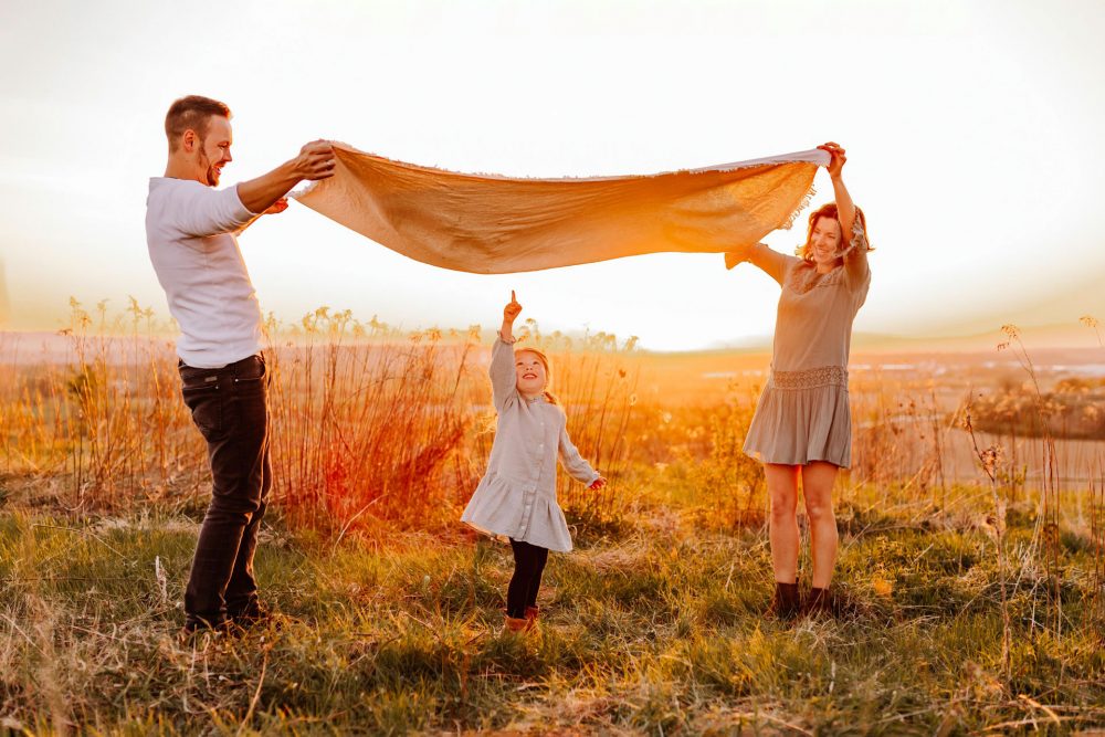 Natürliche Familienfotografie Familienfotograf Freiburg Emmendingen Teningen Lörrach Offenburg liebevoll outdoor Familie - Familienfotos Familienshooting