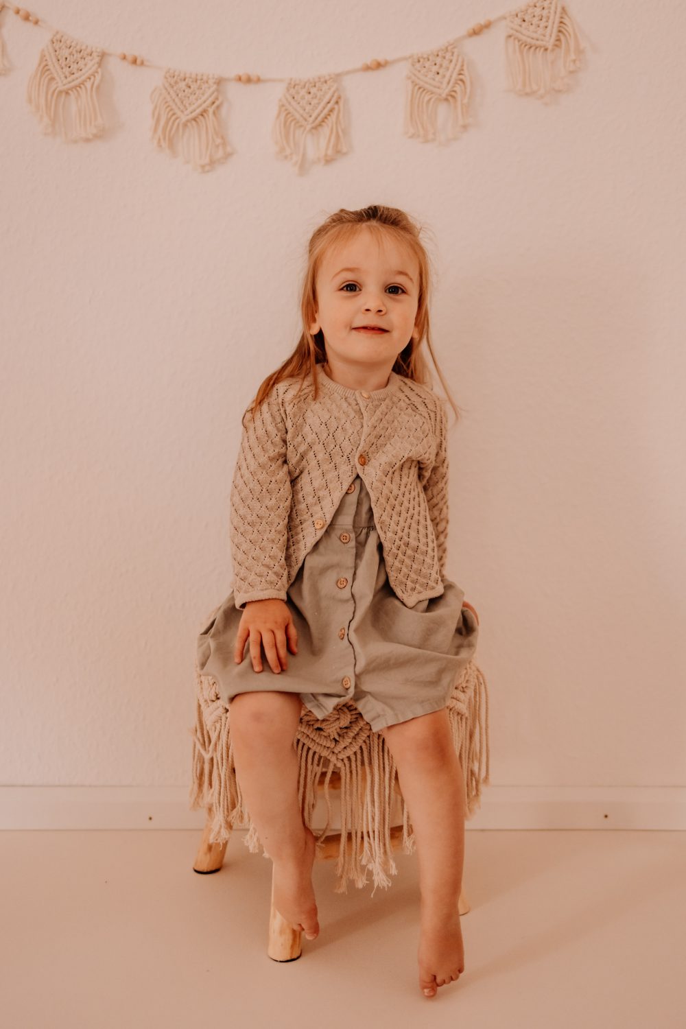 Kindershooting Kinder Fotos Babyshooting Babyfotos indoor Studio Tageslichtstudio Newborn Freiburg Emmendingen Teningen Lörrach Offenburg